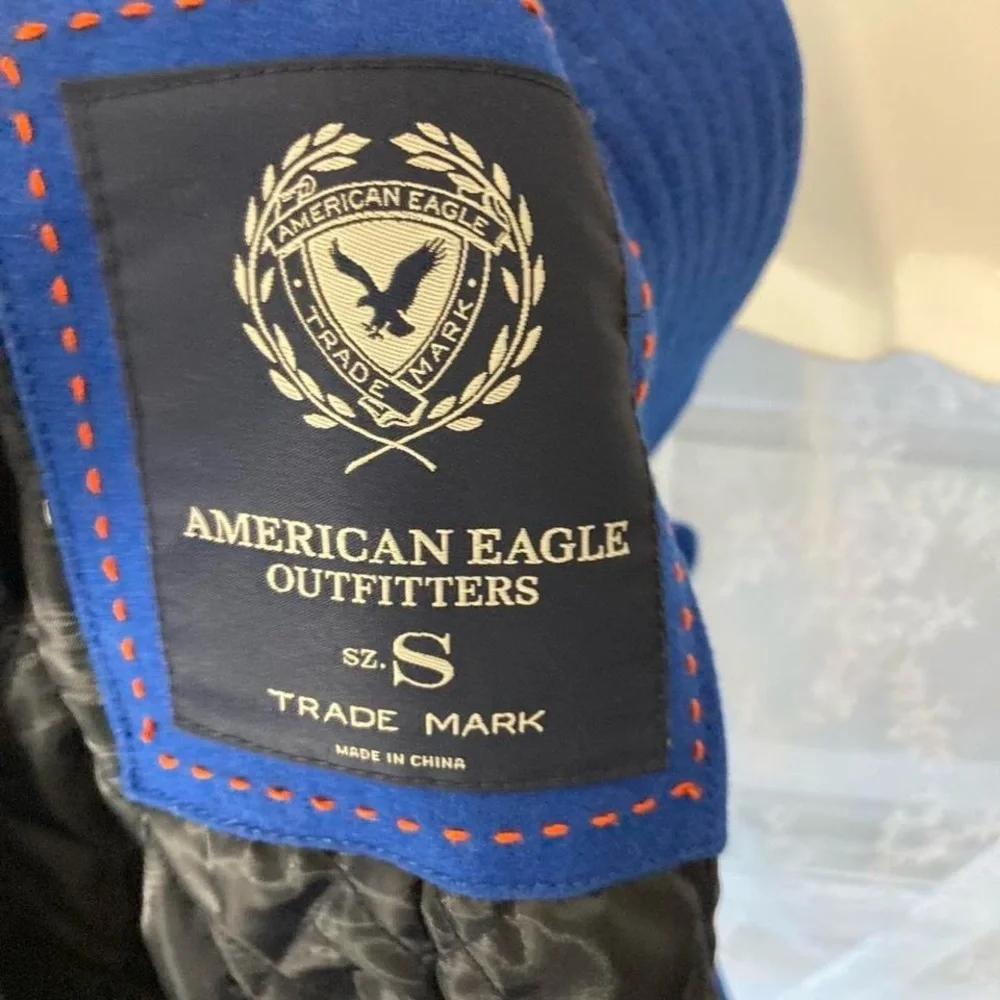 American Eagle blue peacoat Size S #peacoat button